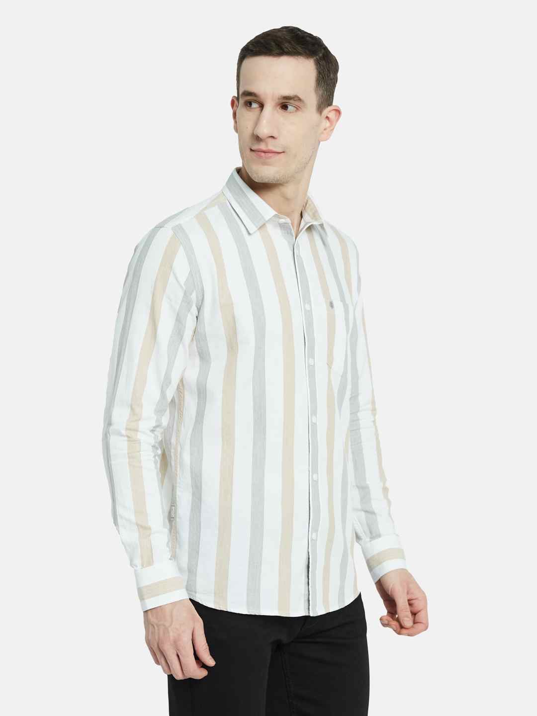 METTLE Men Multi Stripes Opaque Striped Casual Shirt