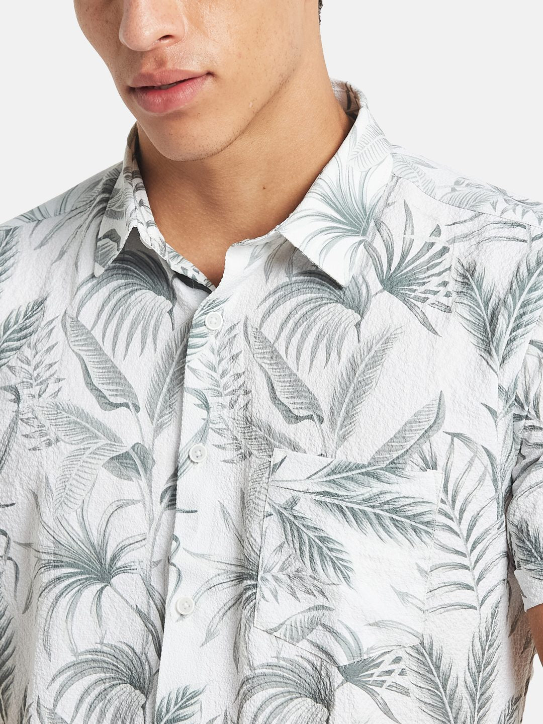 METTLE Floral Printed Short Sleeves Spread Collar Cotton Opaque Regular Fit Casual Shirt
