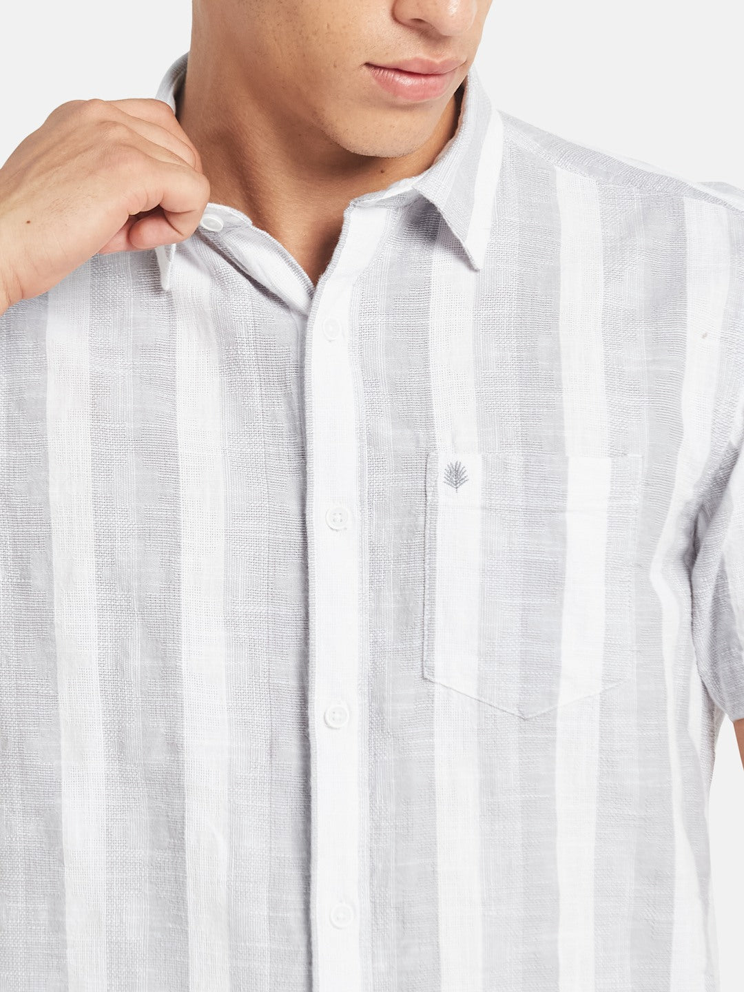 METTLE Men Vertical Striped Spread Collar Cotton Casual Shirt