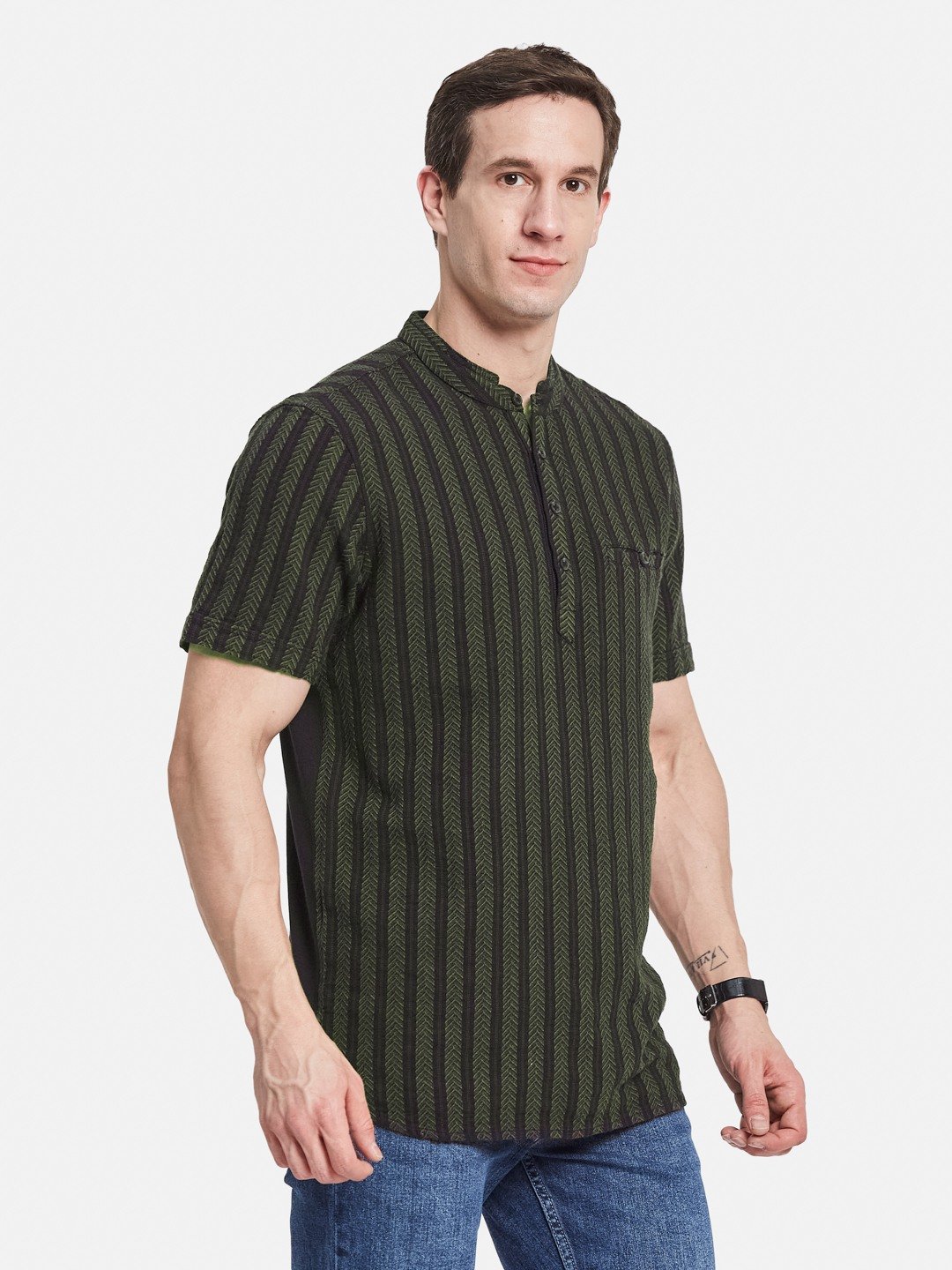 METTLE Men Striped Mandarin Collar T-shirt