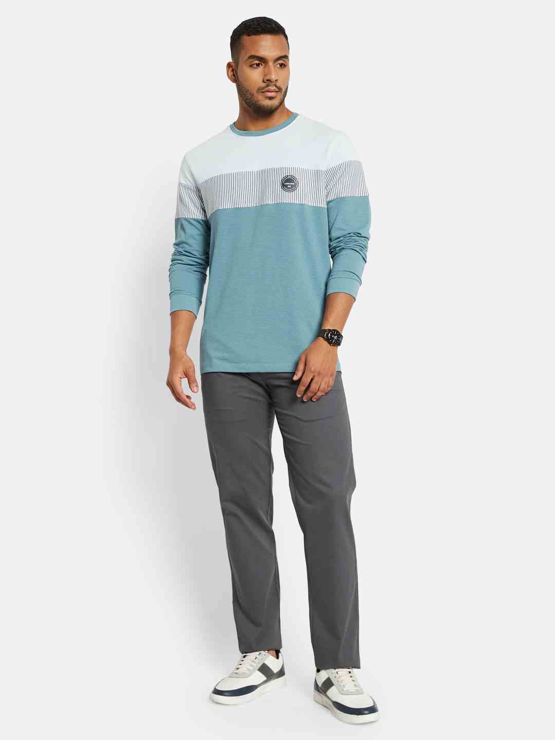 METTLE Men Colourblocked Applique T-shirt