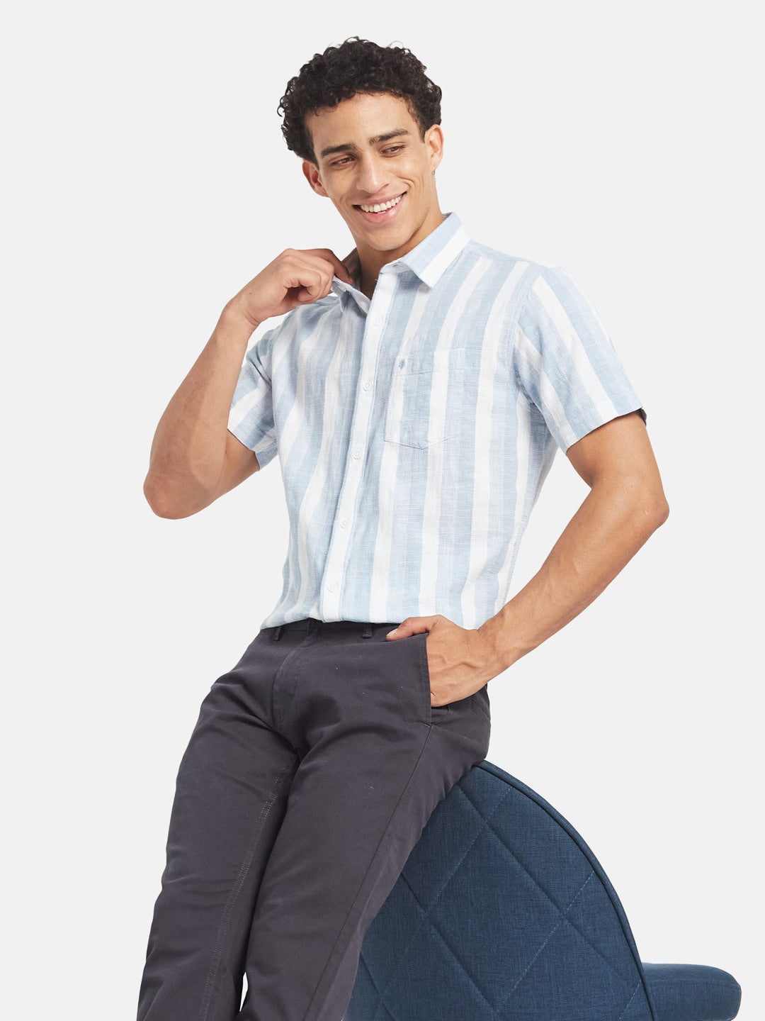 METTLE Men Vertical Striped Spread Collar Cotton Casual Shirt