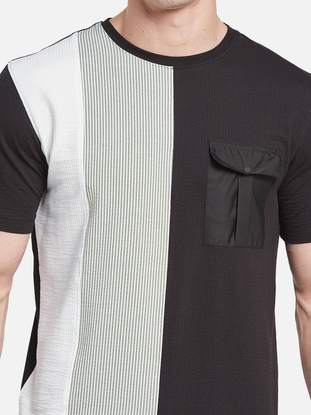 Octave Men Colourblocked T-shirt