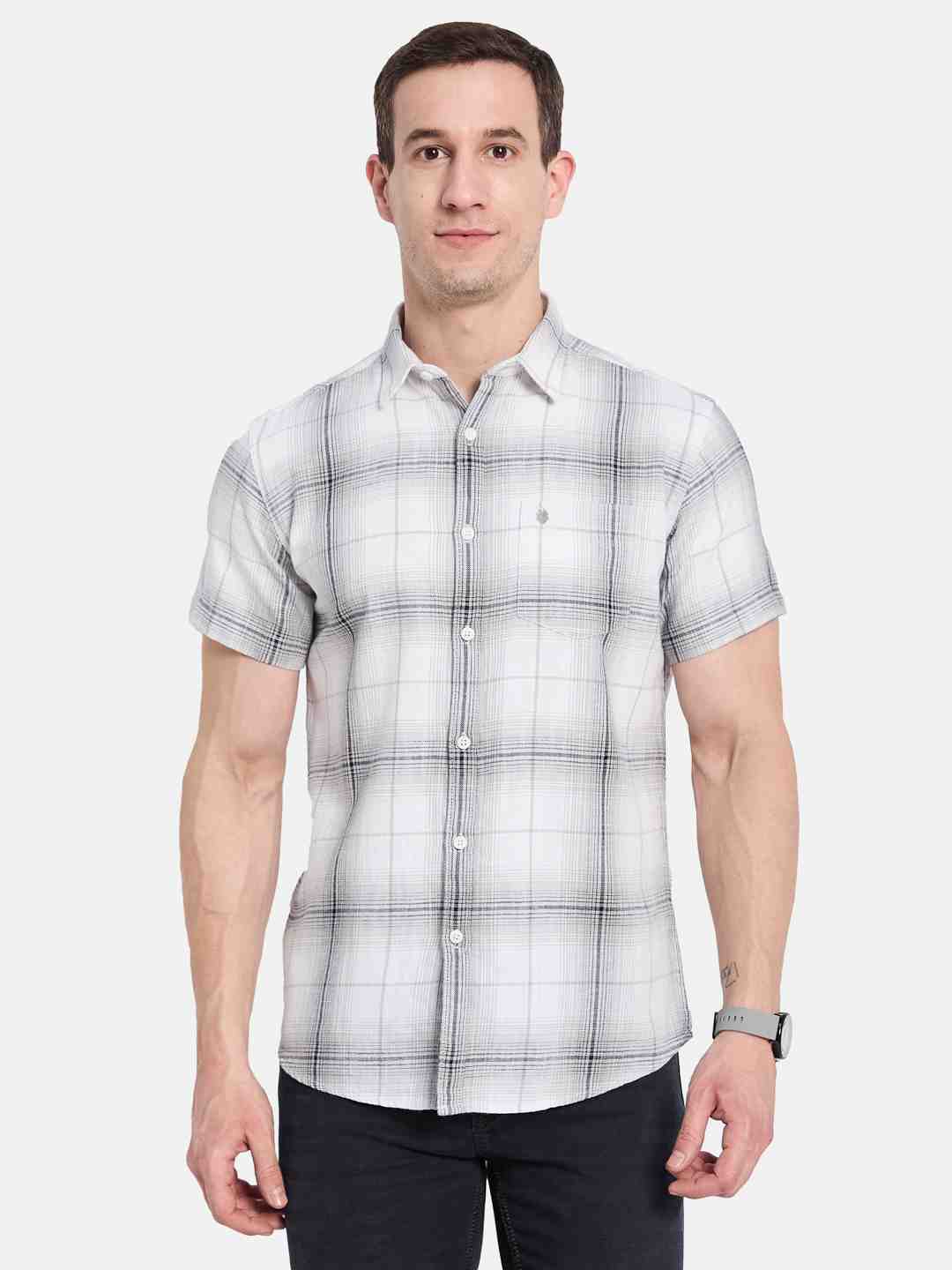 METTLE Men Opaque Checked Casual Shirt