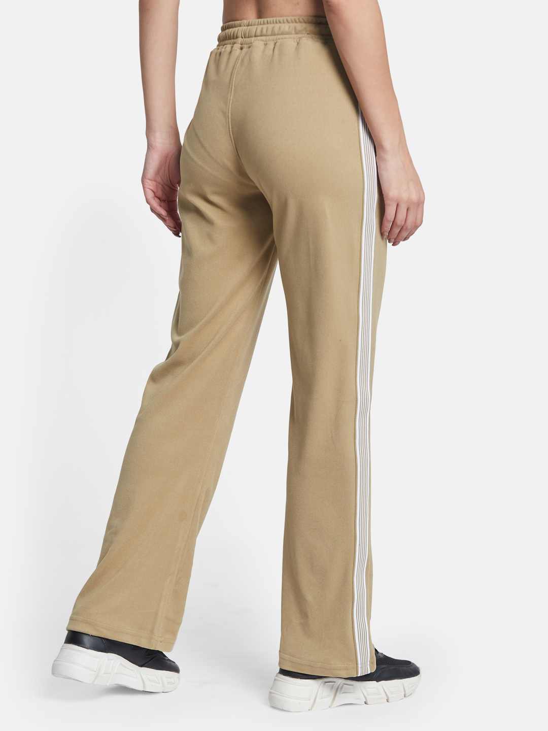 METTLE Women Regular Fit Mid Rise Fleece Track Pants