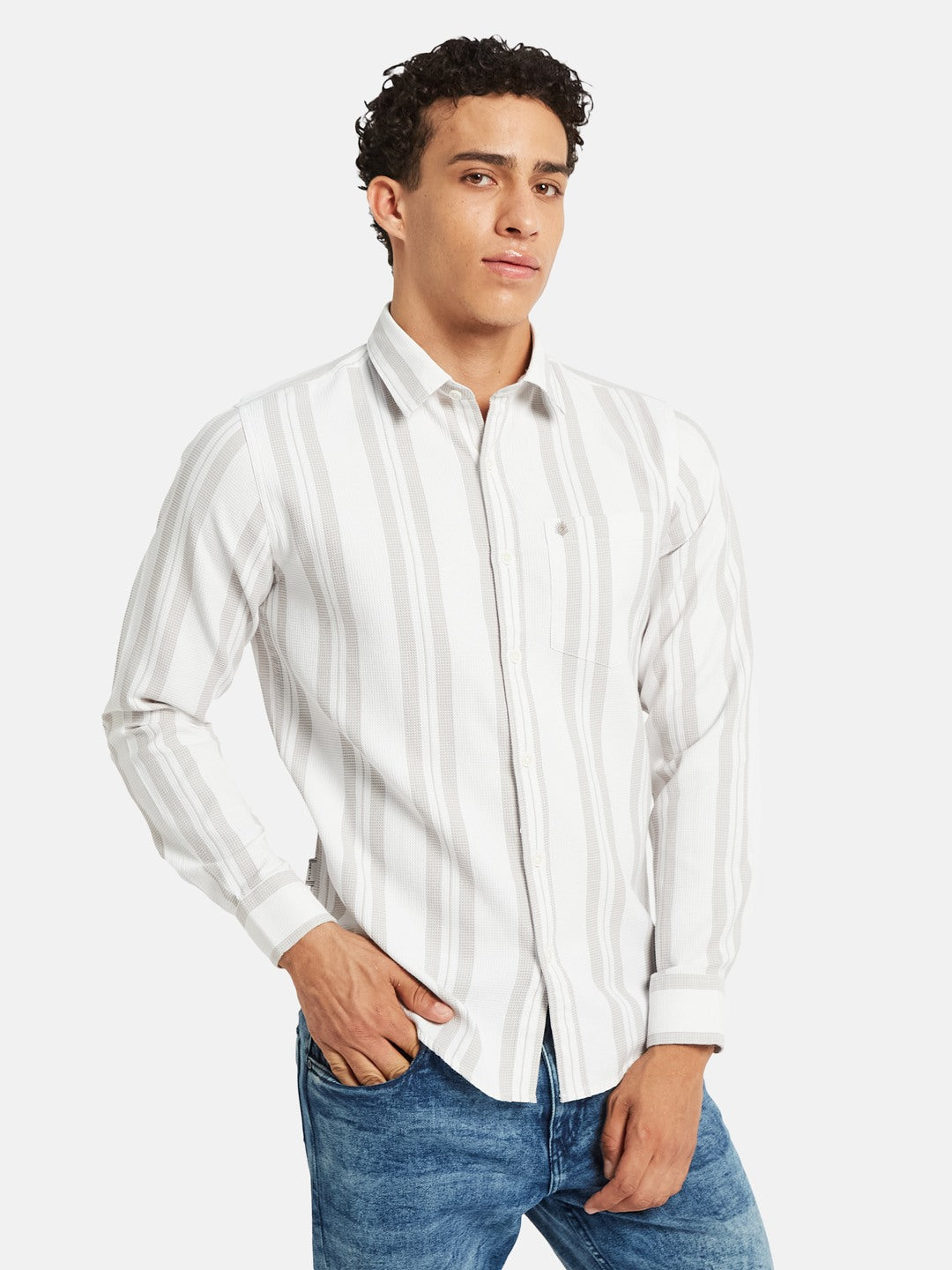 METTLE Men Vertical Striped Spread Collar Cotton Casual Shirt