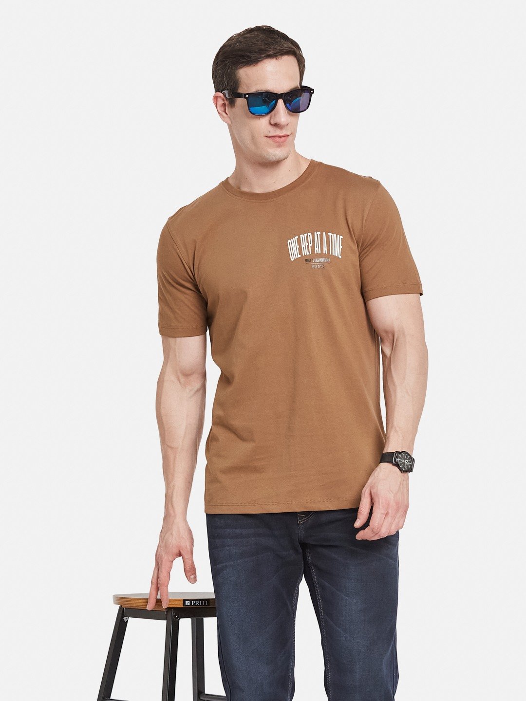 BACK  PRINT ROUND NECK SINGLE JERSEY KNIT T-SHIRT