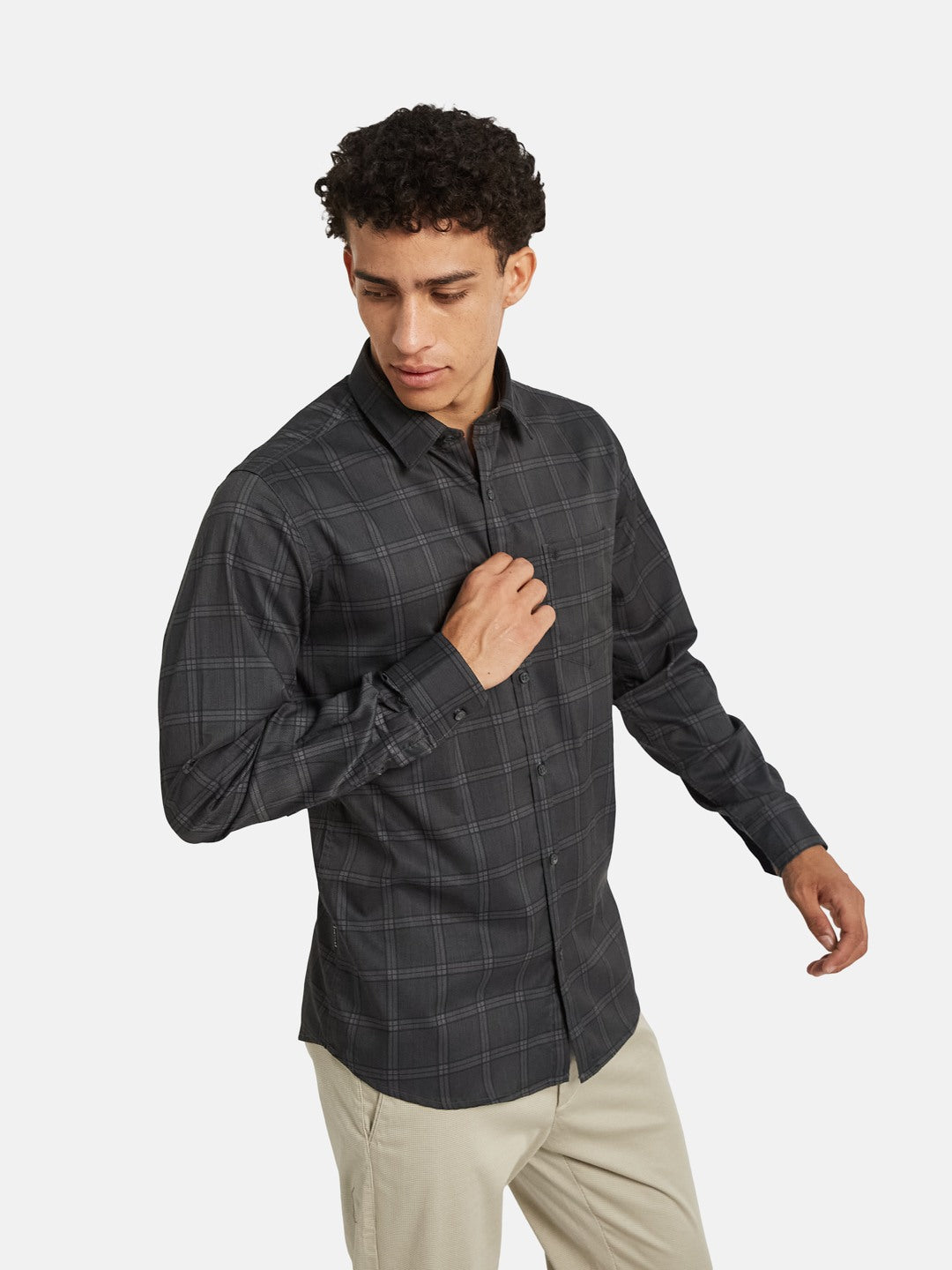 METTLE Men Checked Spread Collar Cotton Casual Shirt