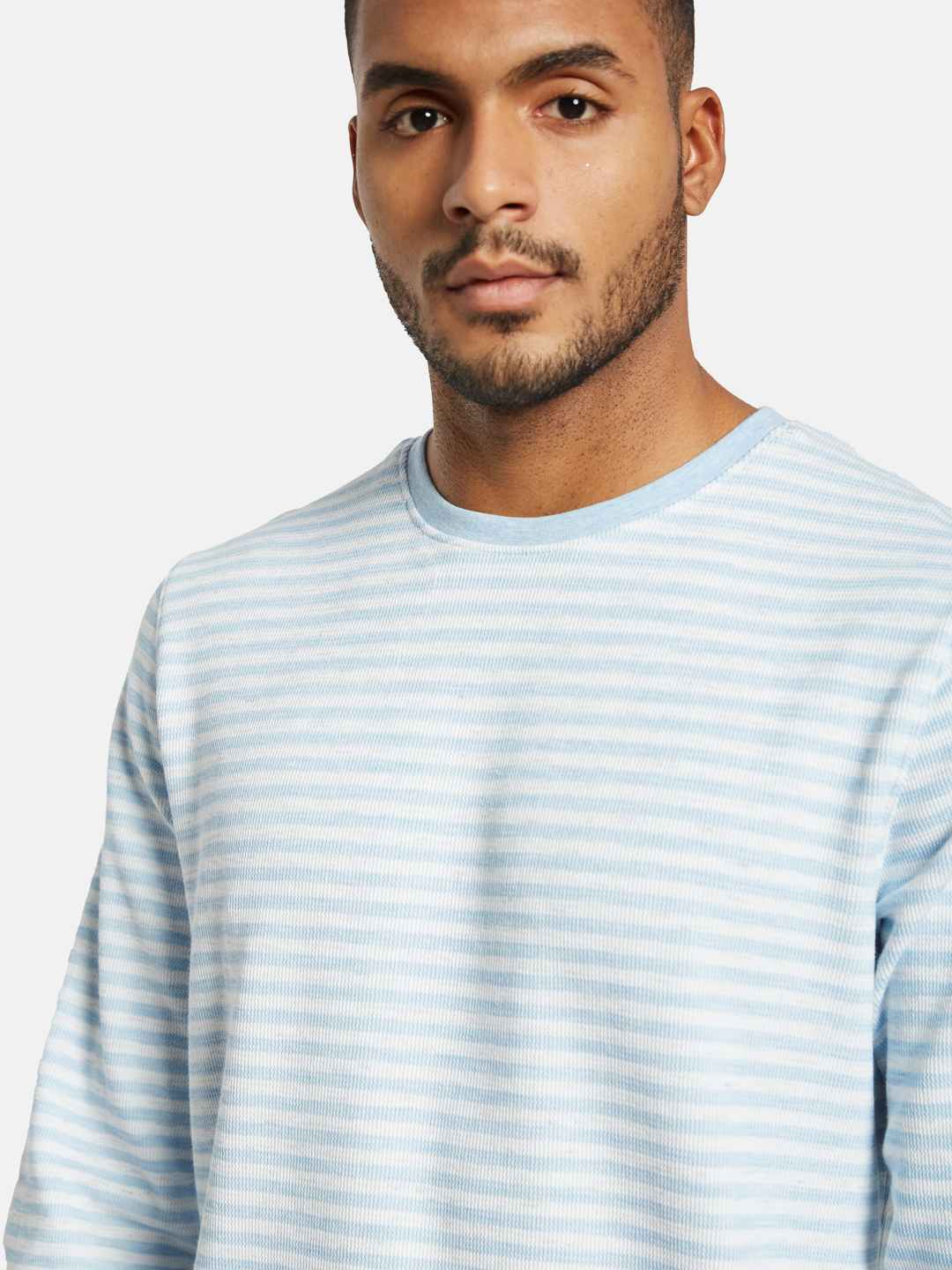 METTLE Men Striped Pockets T-shirt
