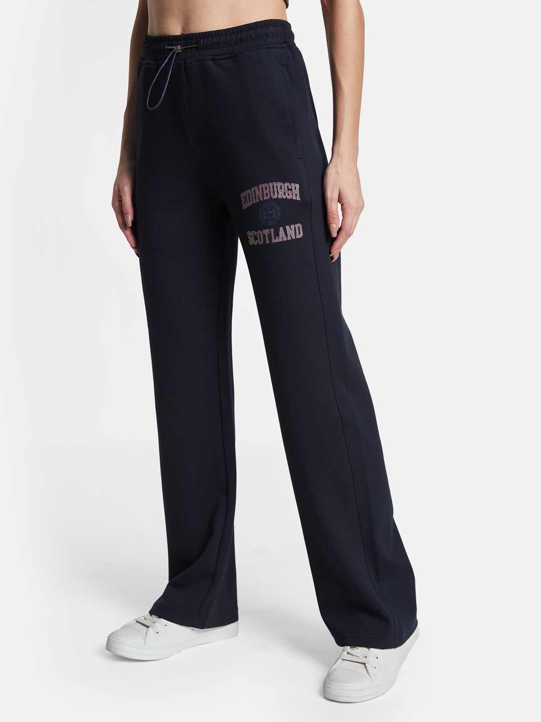 METTLE Women Regular Fit Mid Rise Fleece Track Pants