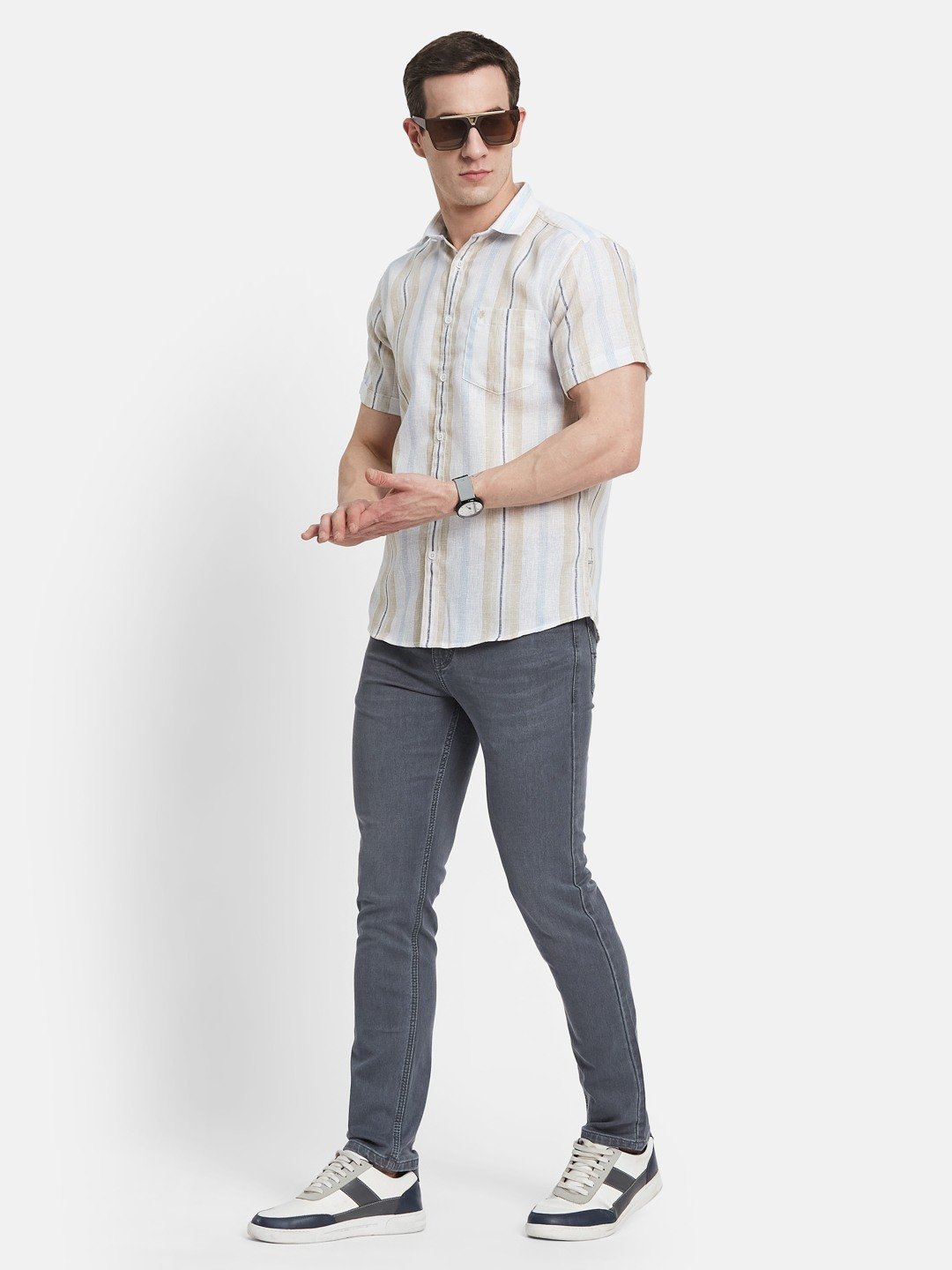 METTLE Men Spread Collar Vertical Striped Cotton Casual Shirt