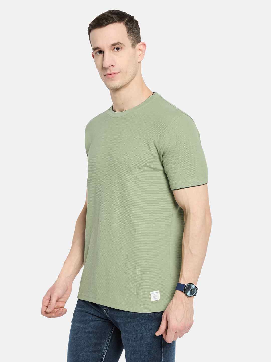 Octave Men T-shirt