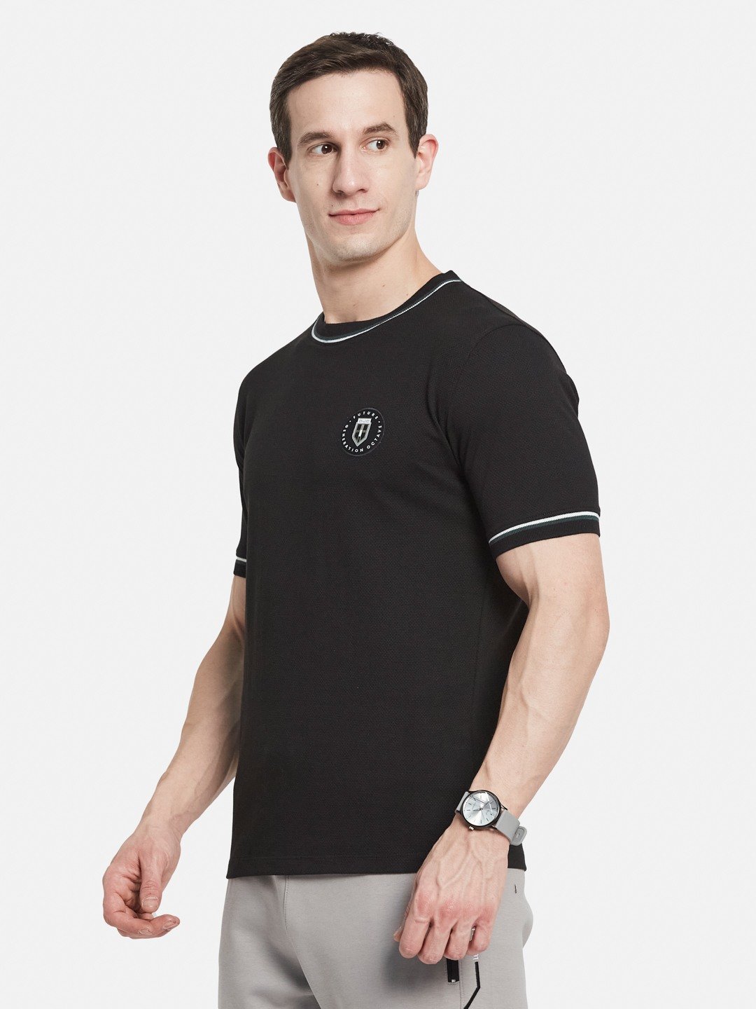 SOLID ROUND NECK POPCORN KNIT T-SHIRT