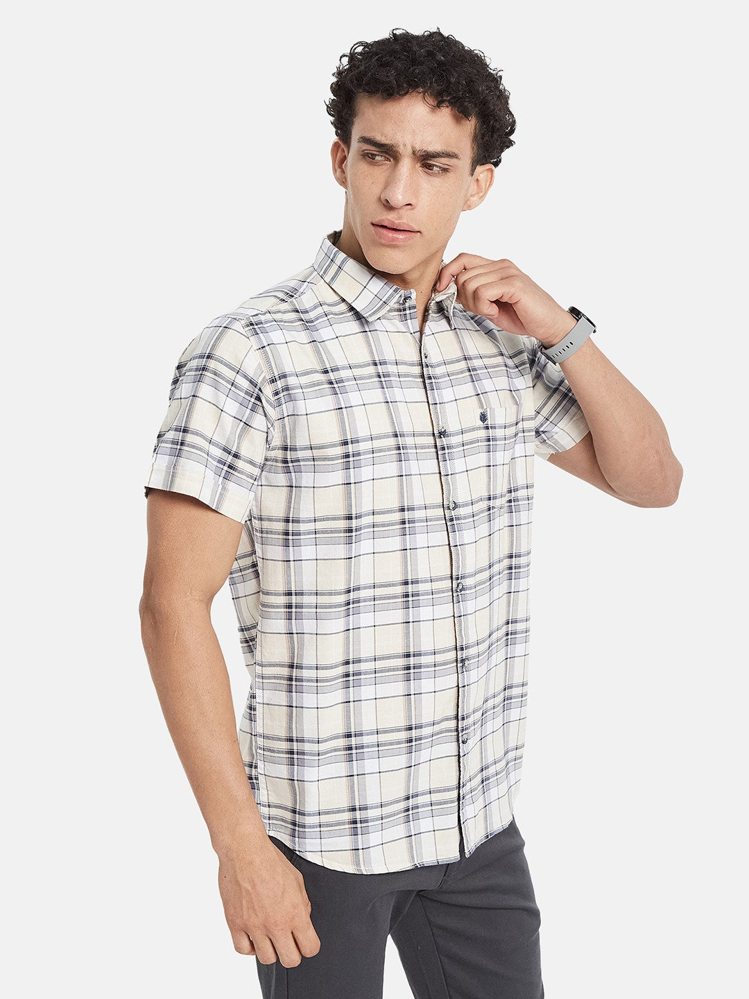 METTLE Checked Short Sleeves Spread Collar Cotton Opaque Regular Fit Casual Shirt