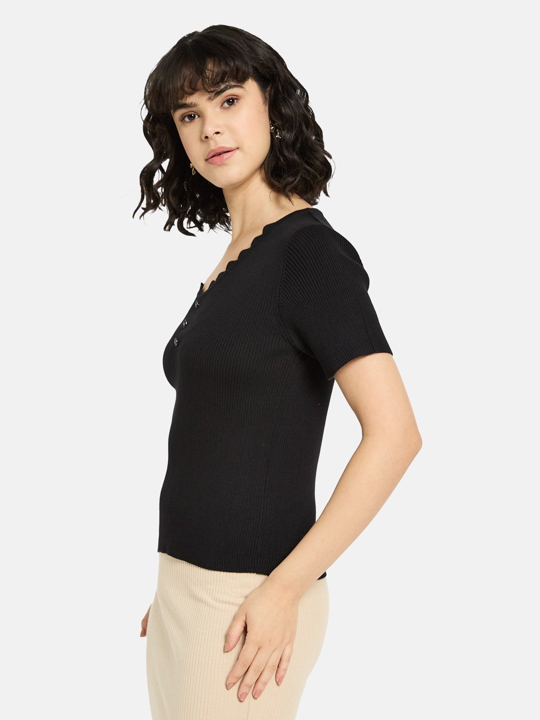 METTLE Women Solid V-Neck Cotton T-shirt
