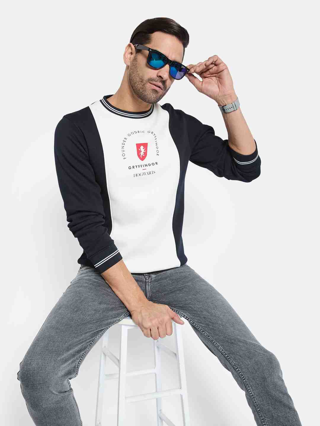 Octave Men Colourblocked Sweatshirt