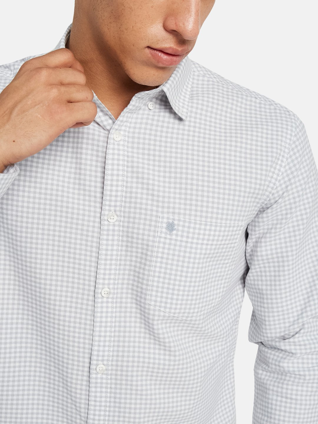 METTLE Men Vertical Striped Spread Collar Cotton Casual Shirt