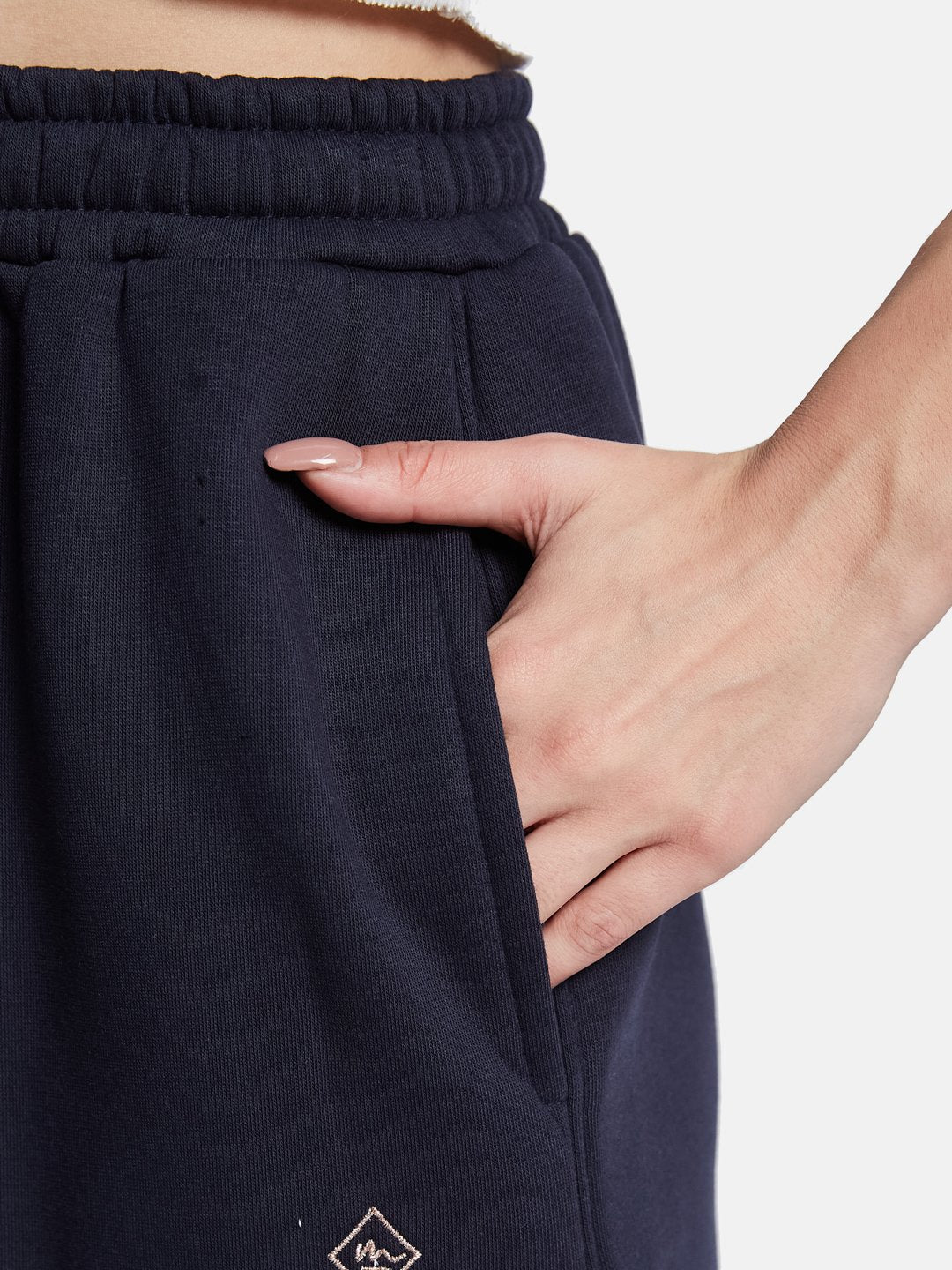 METTLE Women Regular Fit Mid Rise Fleece Track Pants