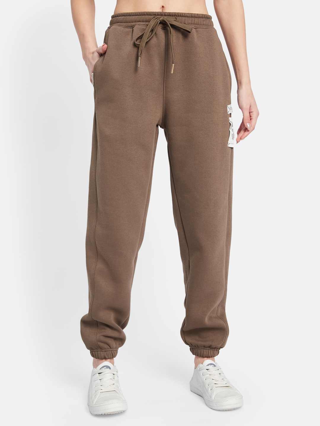 METTLE Women Cotton Mid Rise Joggers