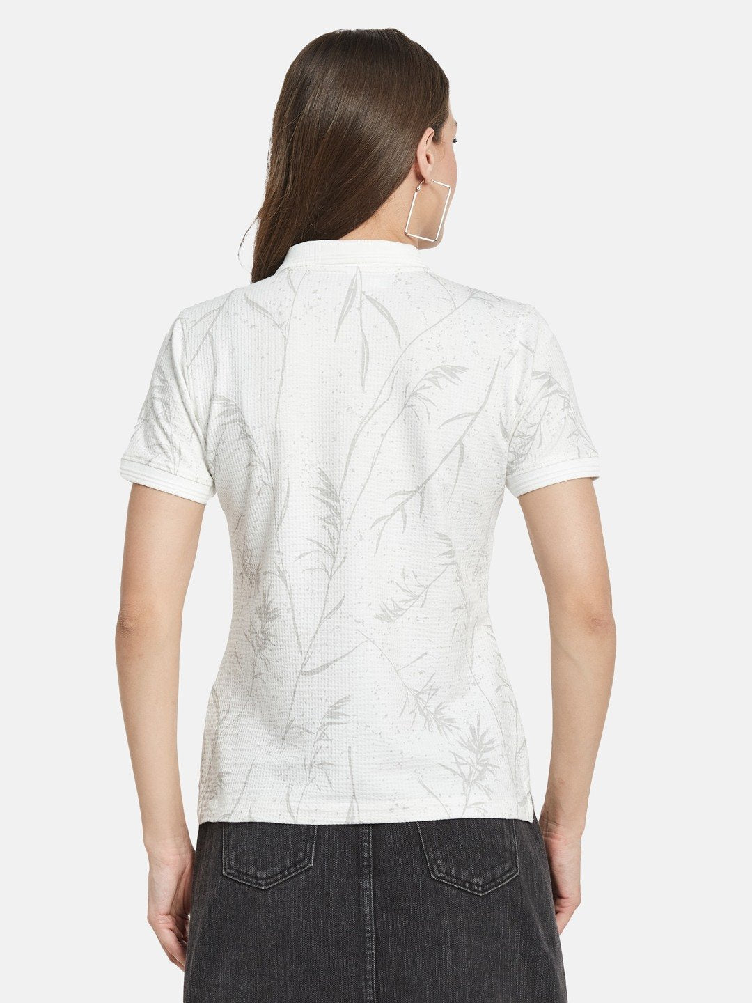 METTLE Women Floral Printed Polo Collar T-shirt