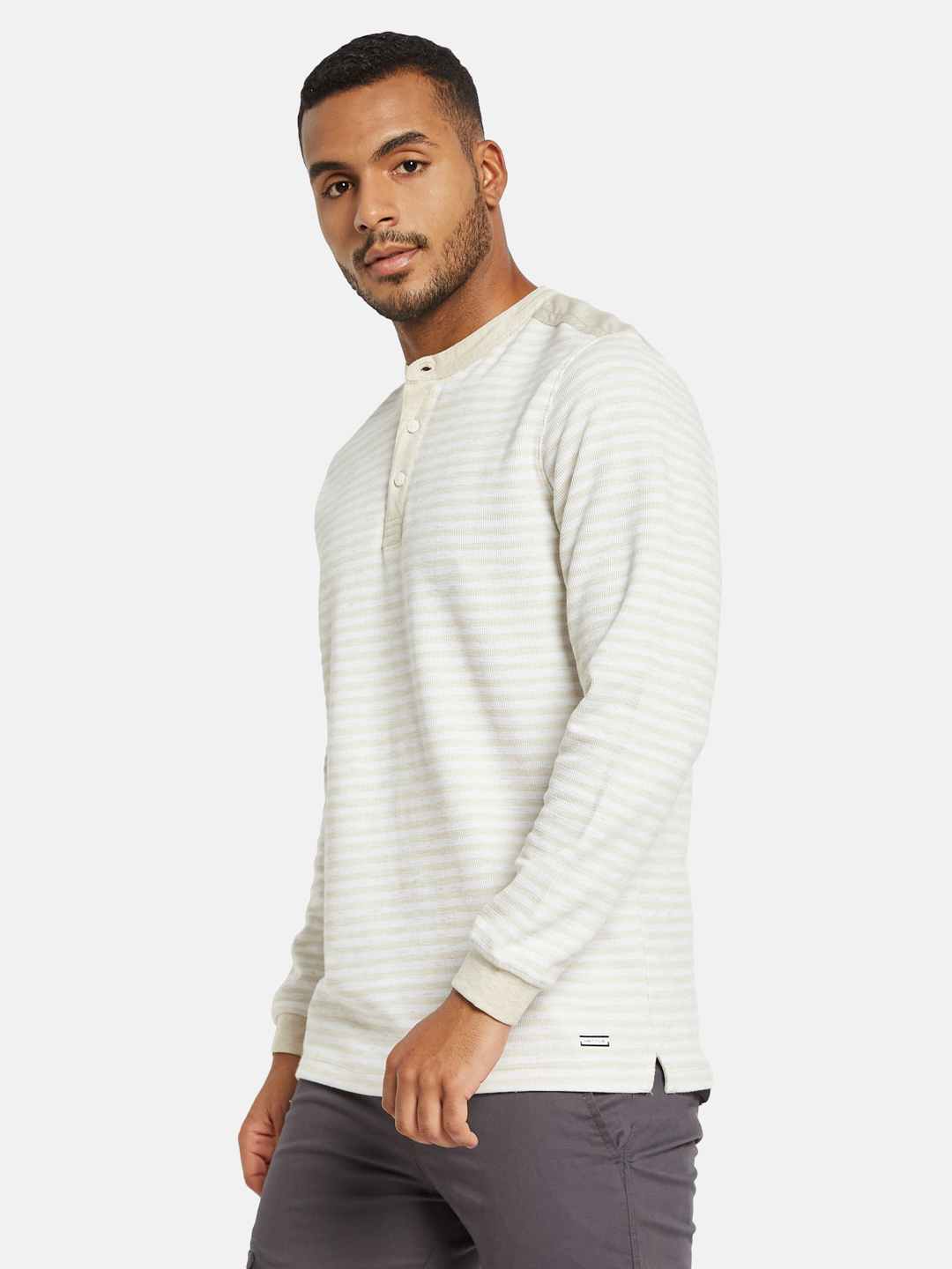 METTLE Men Striped Mandarin Collar Pockets T-shirt