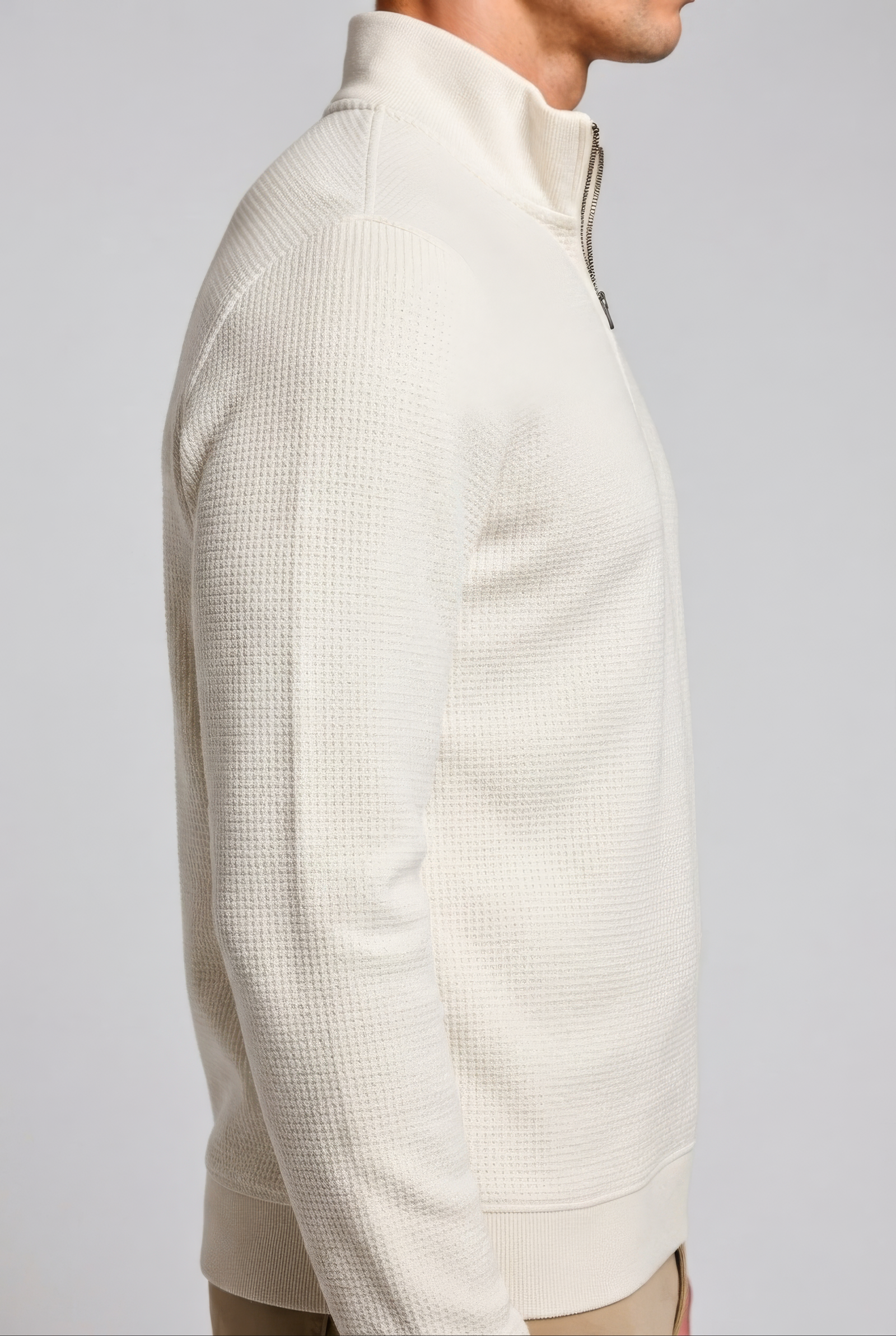 Men’s Off-White Half-Zip Sweatshirt in Brushed Seersucker Fabric