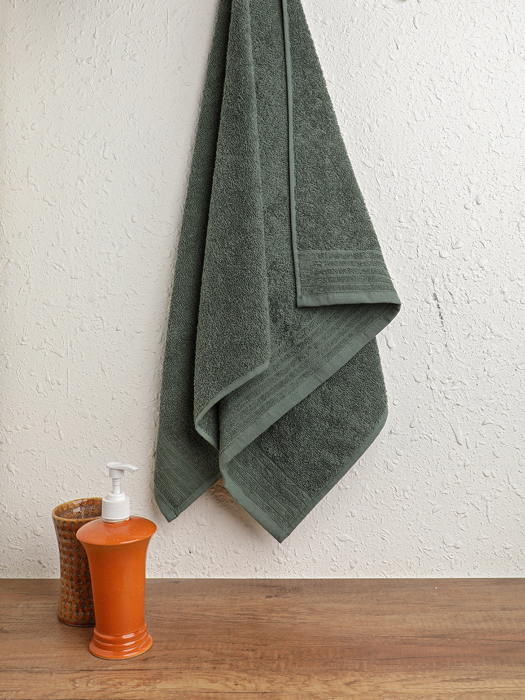 Premium Basil Bath Towel | Ultra-Soft Plush Terry Cloth, Highly Absorbent