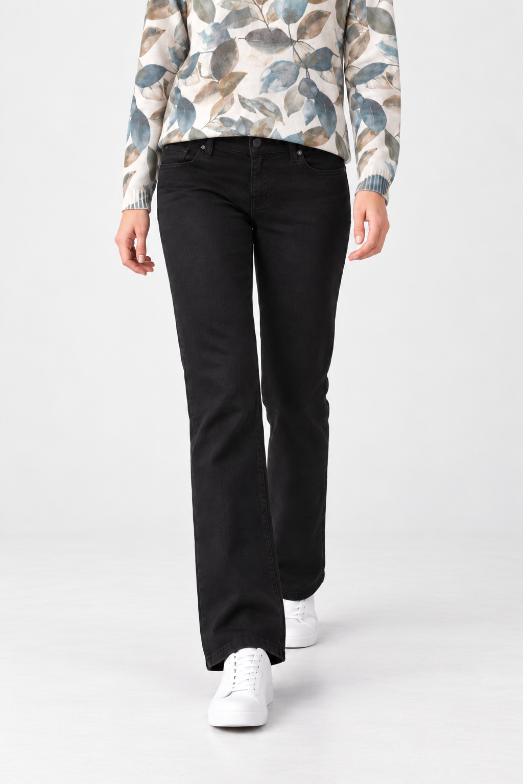 Women’s Black Bootcut Jeans – Regular Fit High-Rise Denim Jeans