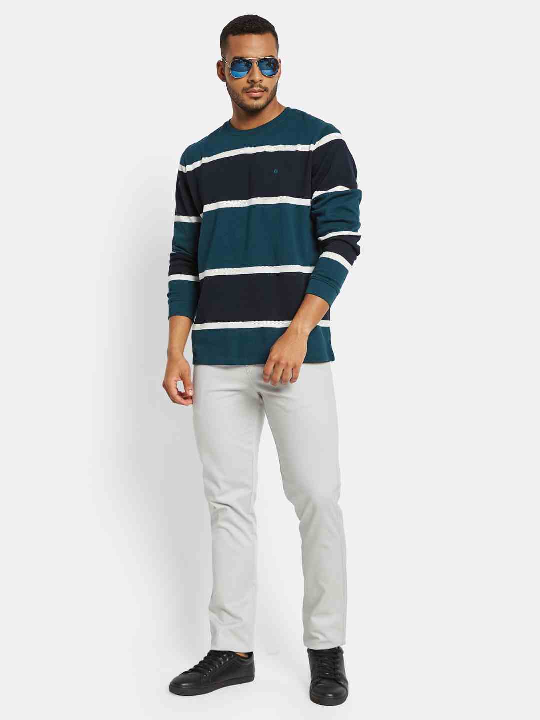 METTLE Men Colourblocked T-shirt