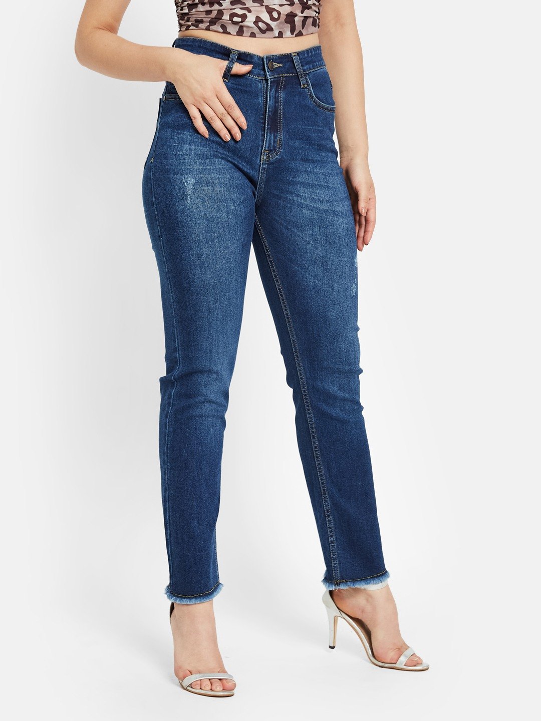METTLE Women Straight Fit Light Fade Mid-Rise Stretchable Jeans