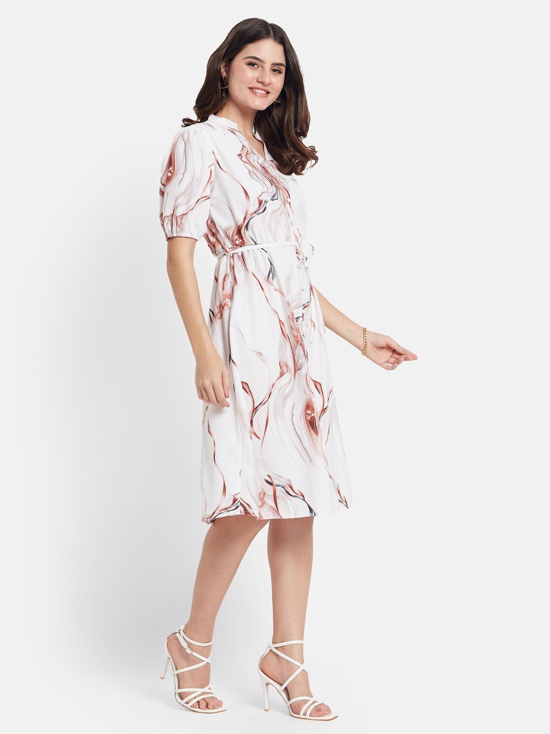 METTLE Women Abstract Print Tie-Ups Puff Sleeves Fit & Flare Dress