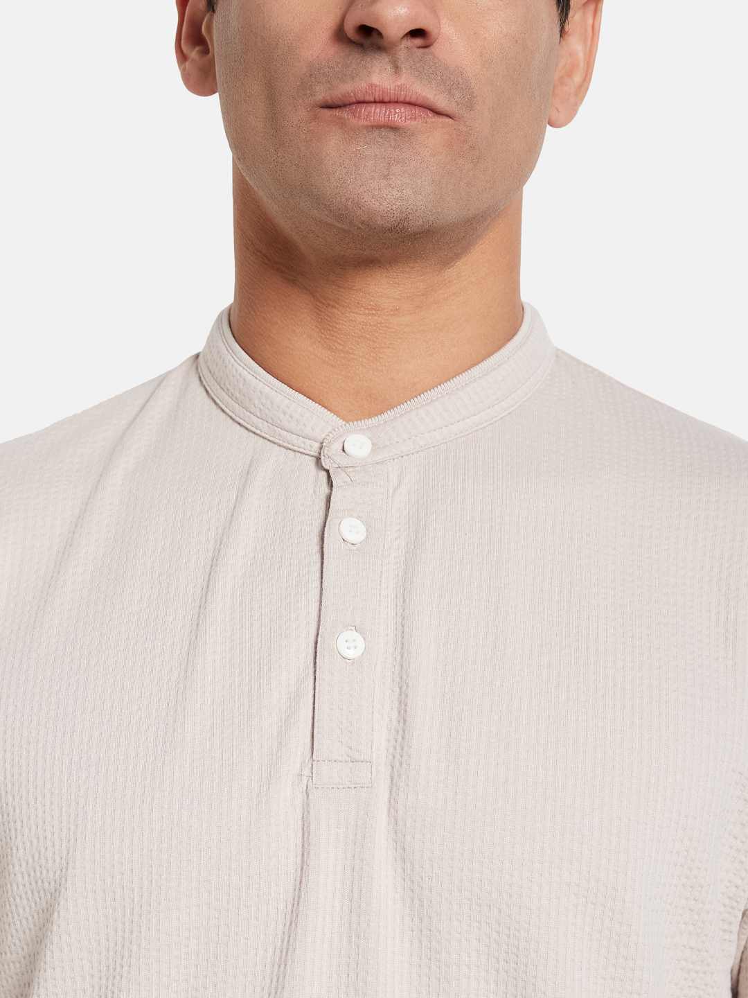 METTLE Men Mandarin Collar T-shirt
