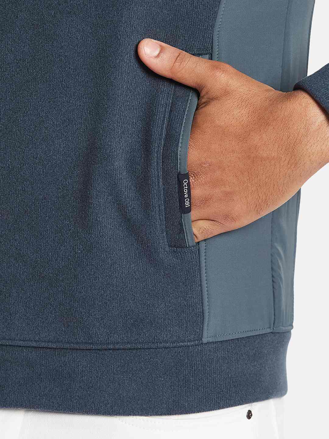 Octave Men Colourblocked Sweatshirt