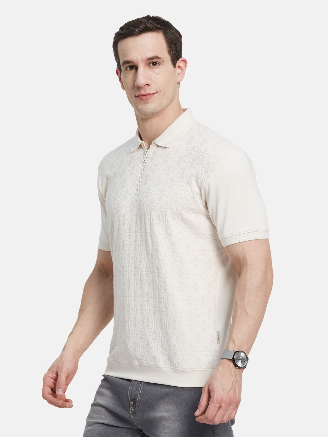 GRAPHIC PRINTED HALF-ZIP T-SHIRT
