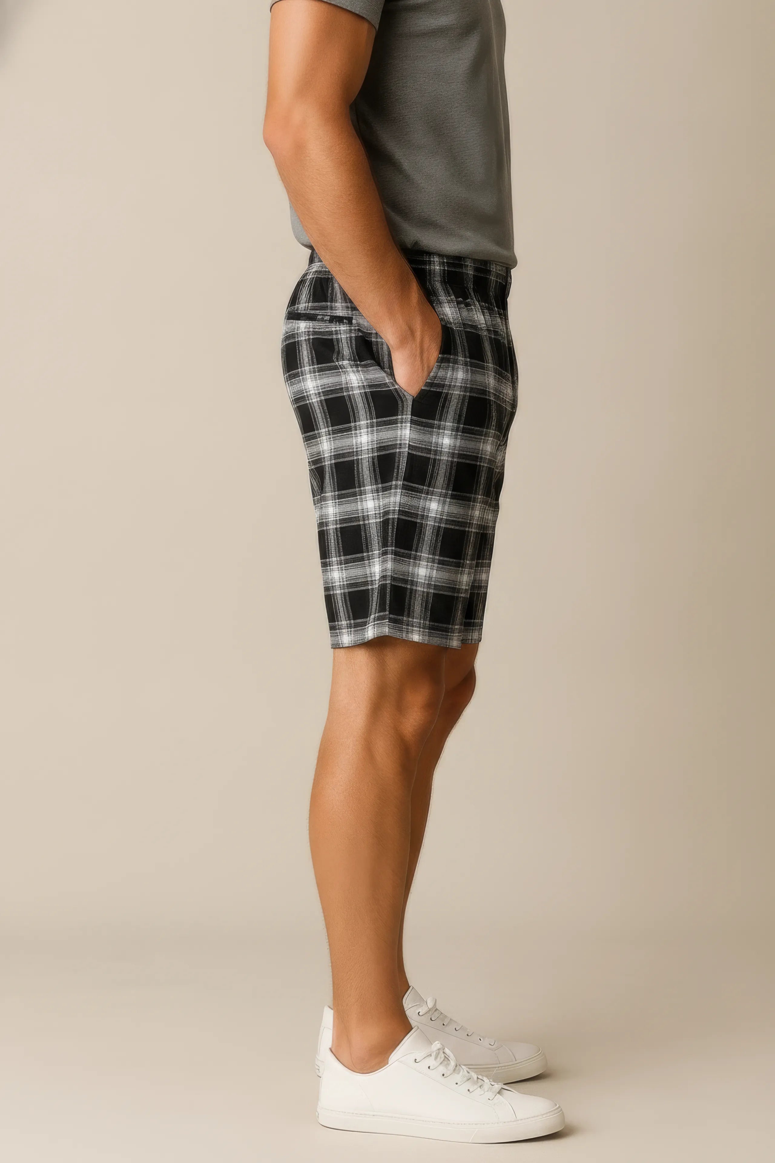 men-checked-technology-shorts