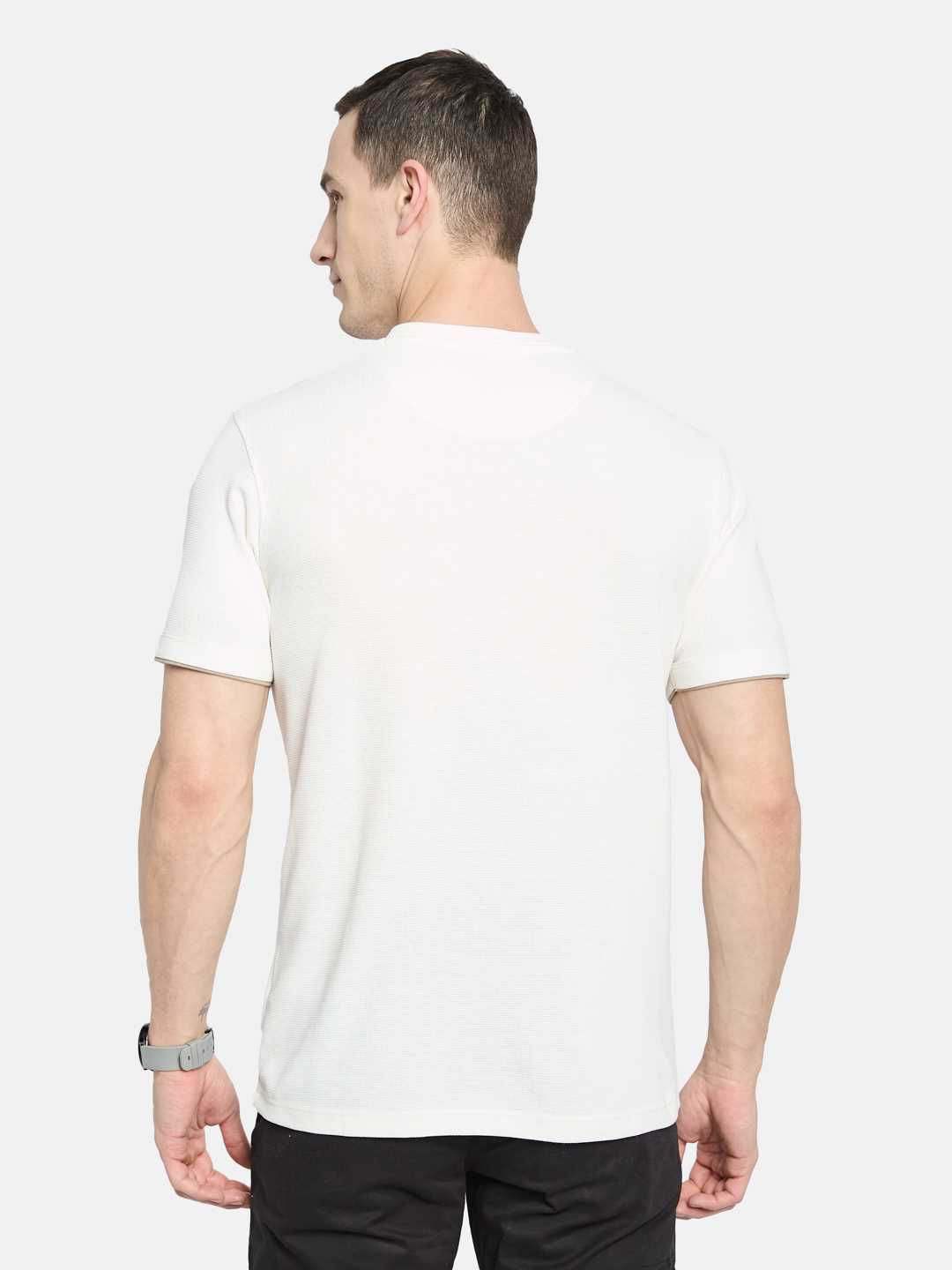 Octave Men T-shirt