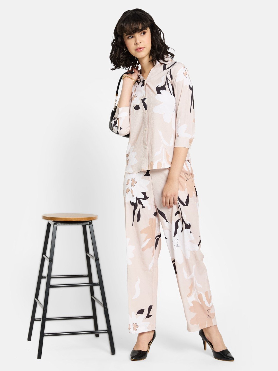 METTLE Women Printed Cotton Regular Fit Mid-Rise Regular Trousers