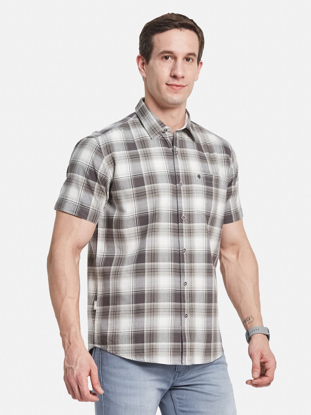 METTLE Men Opaque Checked Casual Shirt