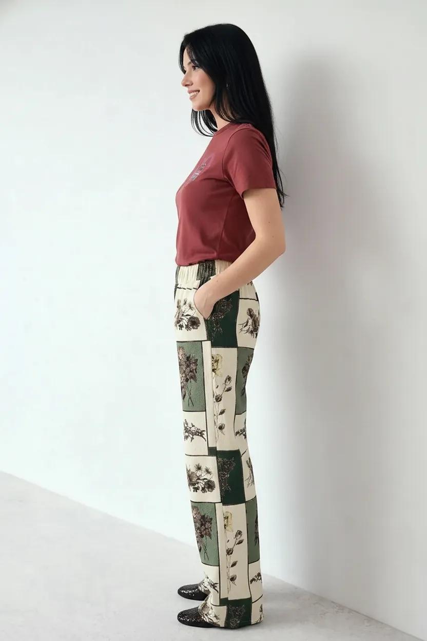 Women Regular Fit Floral Track Pants