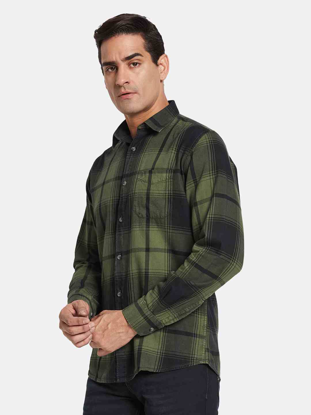 METTLE Men Multi Stripes Opaque Striped Casual Shirt