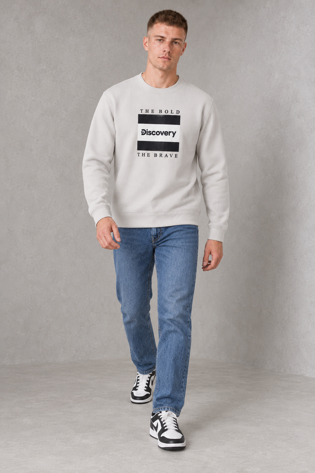 Men's Bonded Waffle Knitted Cotton Fleece Crew Neck Sweatshirt with Discovery Graphic Print – Onyx