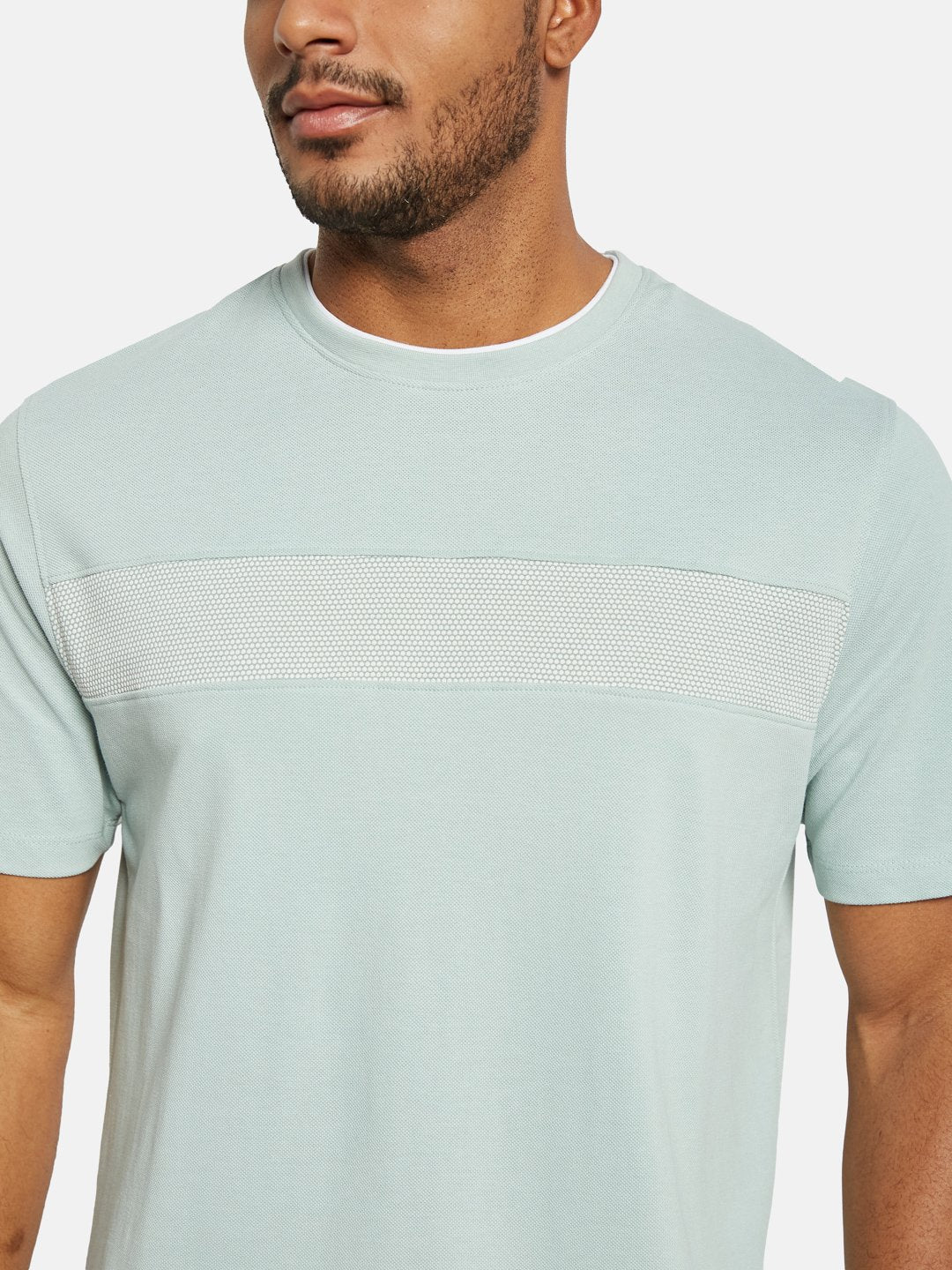 Octave Men Colourblocked T-shirt
