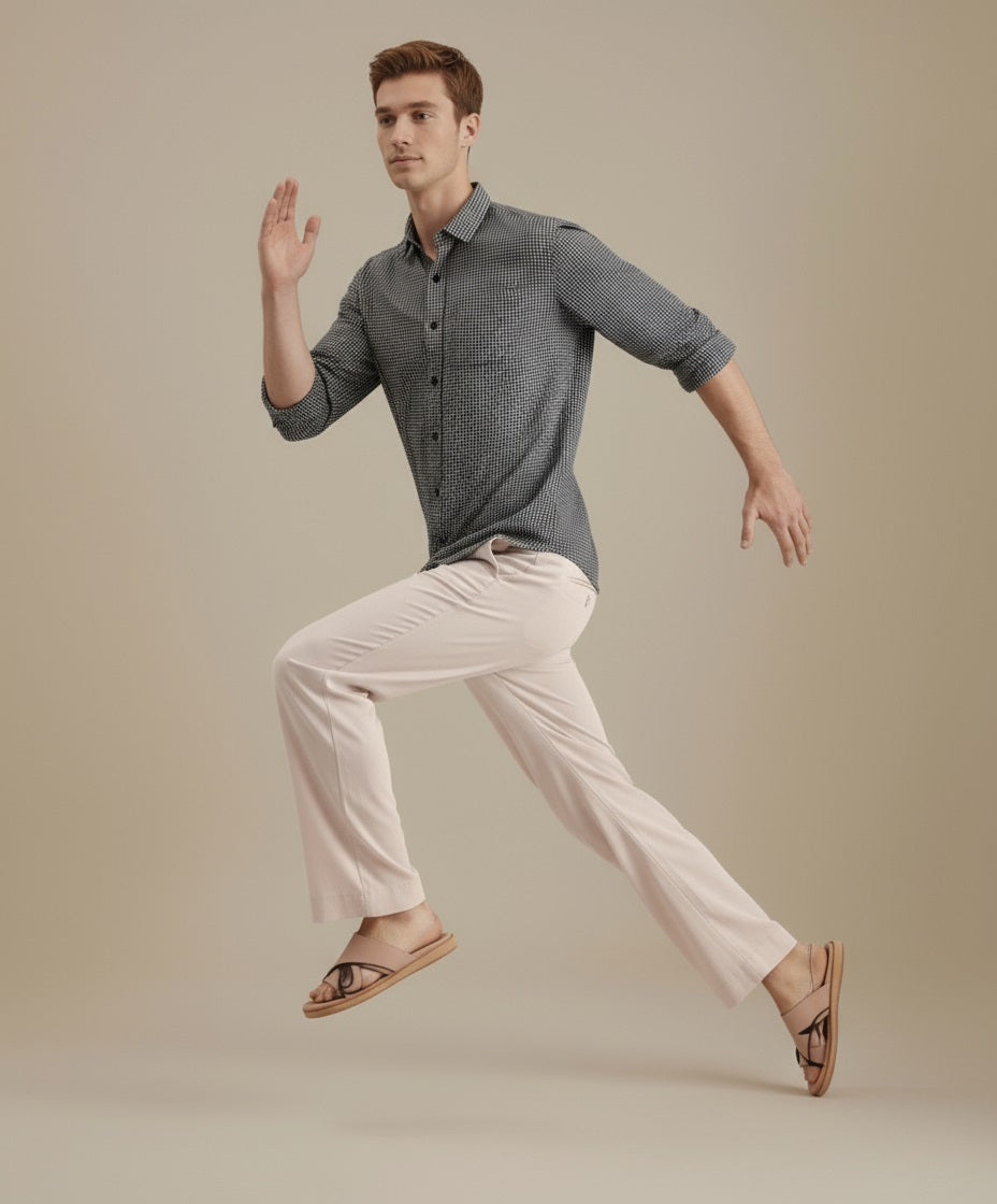 METTLE Men Checked Casual Shirt