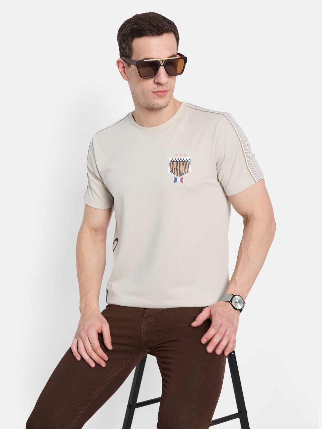 CHEST PRINT ROUND NECK POPCORN KNIT  T-SHIRT