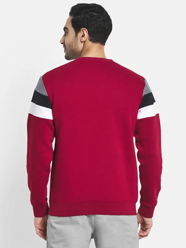 Men Maroon Colourblocked Sweatshirt