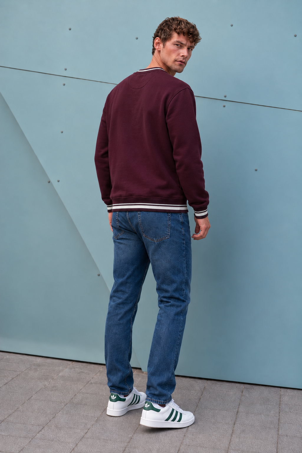 Men’s Wine Cotton Brushed Fleece Crew Neck Sweatshirt – Regular Fit