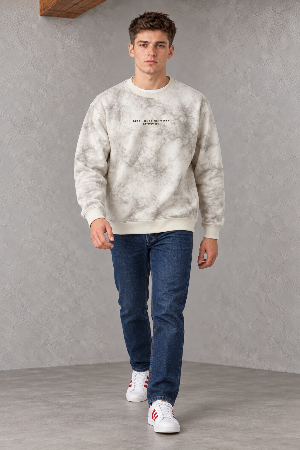 Men’s Off-White Regular Fit Cotton Brushed Fleece Printed Sweatshirt