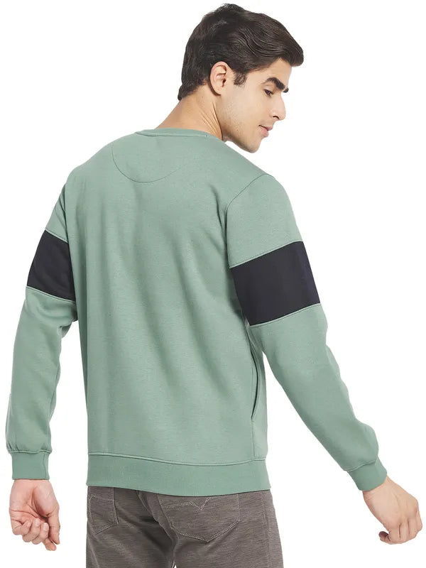 Octave Men Green Colourblocked Sweatshirt