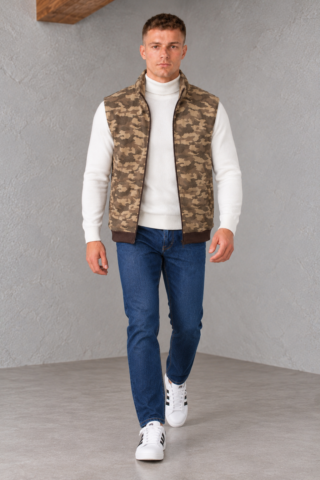 Men's Regular Fit Knitted Camouflage Gilet with Full Zip, Stand Collar and Side Pockets – Olive Camou