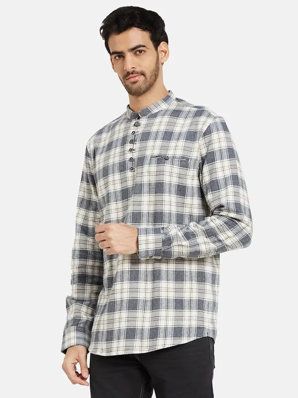 Mettle Men Beige Tartan Checks Opaque Checked Casual Shirt